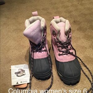 Columbia winter boots ladies size 6